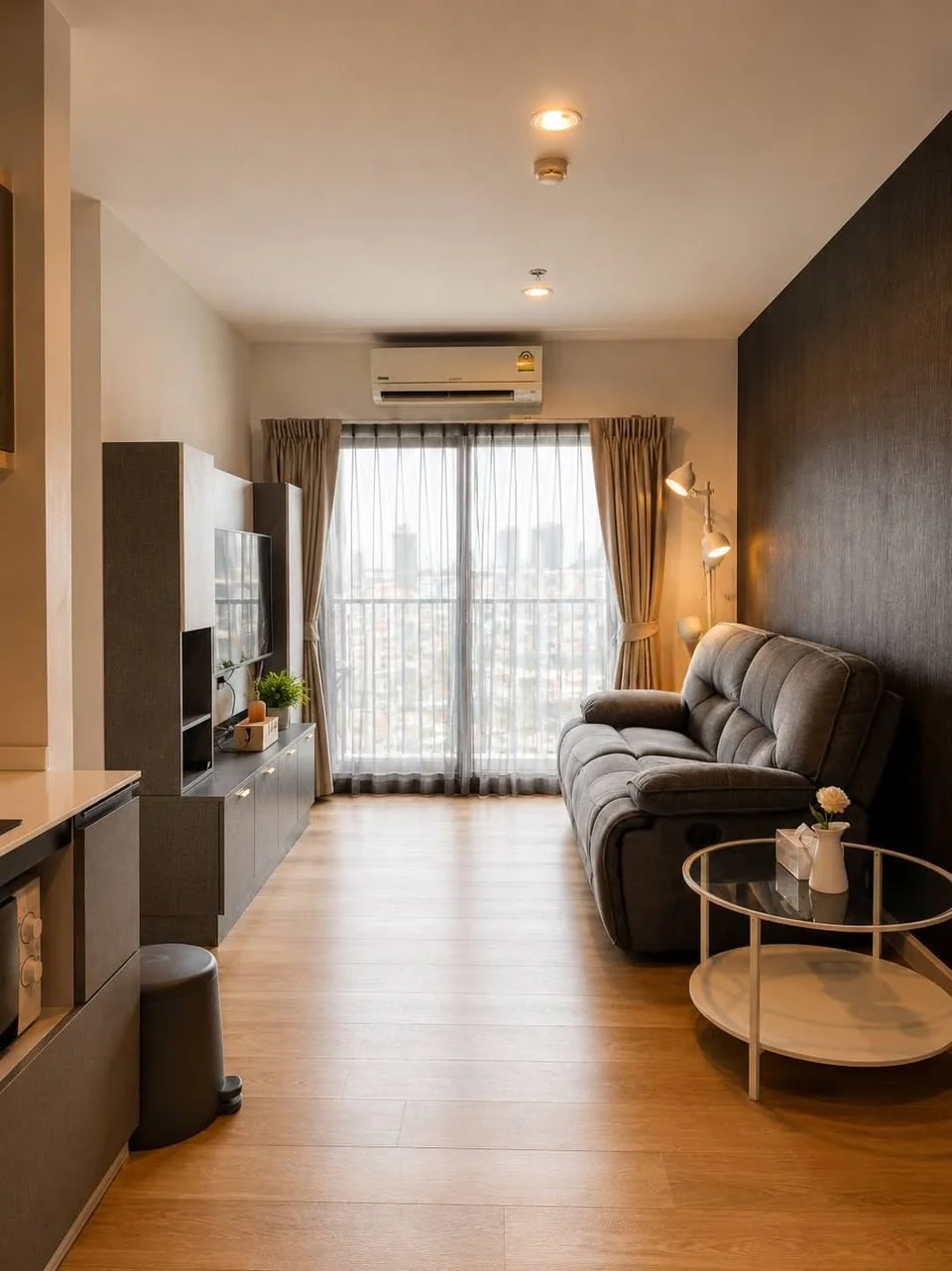 2 Bedroom condo in The Key Sathorn-Charoenraj