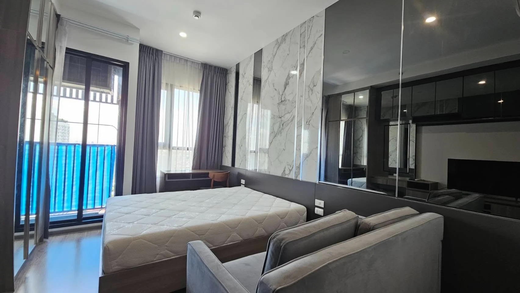 Studio condo in Knightsbridge Prime Onnut