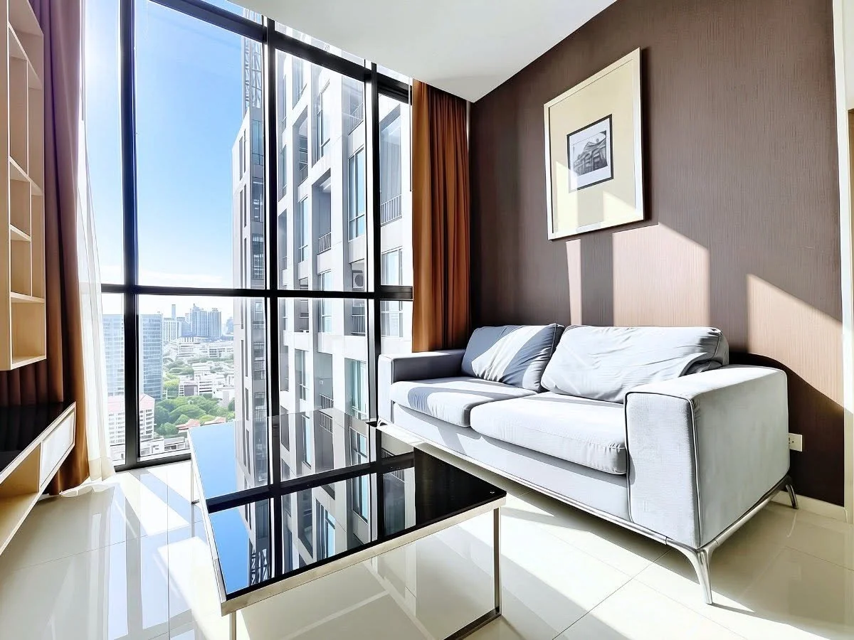 2 Bedroom condo in UP Ekamai