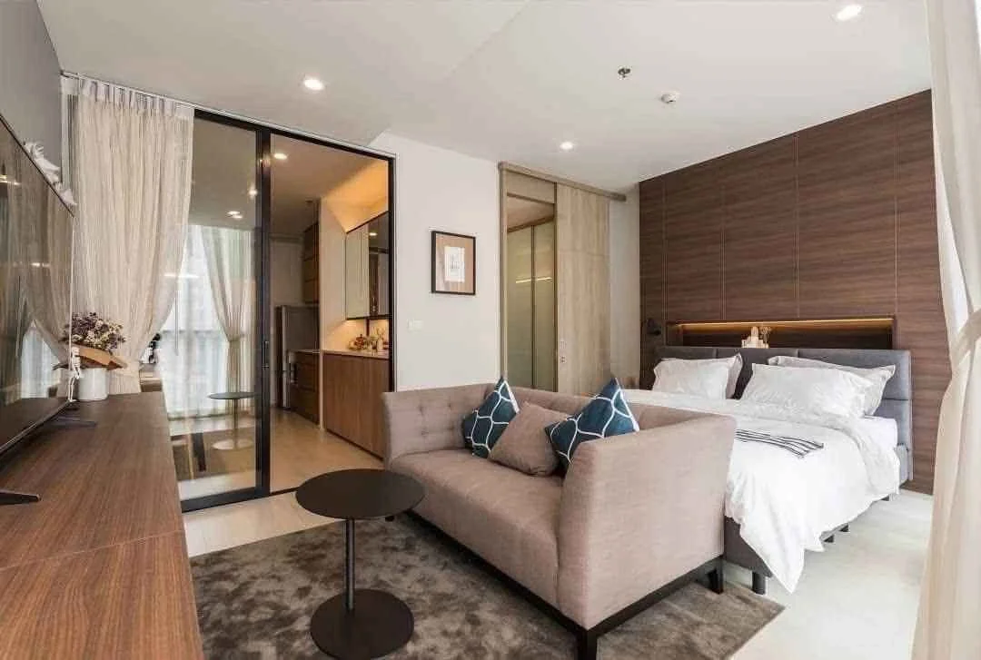1 Bedroom condo in Noble Ploenchit