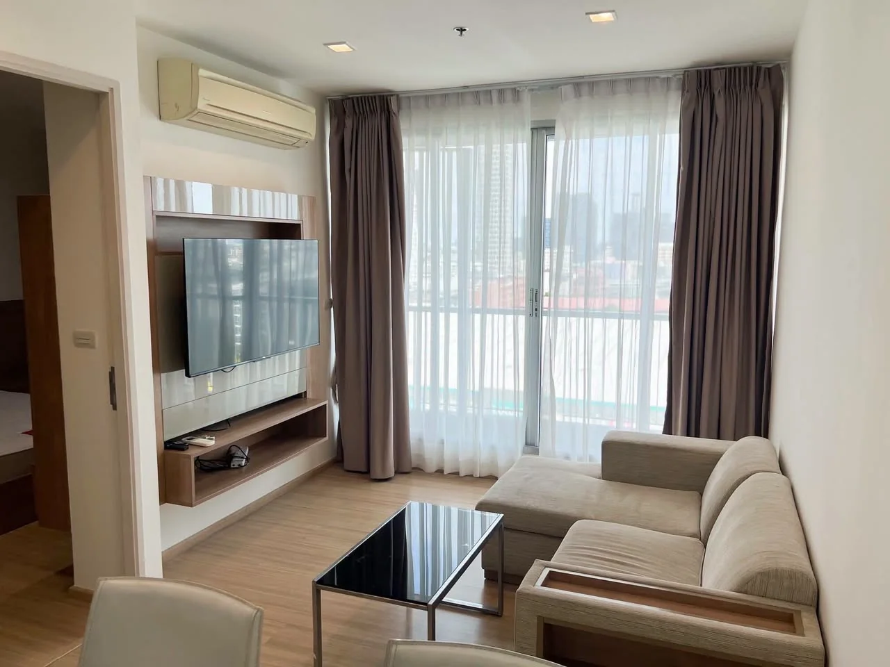 1 Bedroom condo in Rhythm Sukhumvit 50