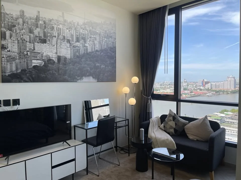 1 Bedroom condo in Chapter Charoennakhon–Riverside