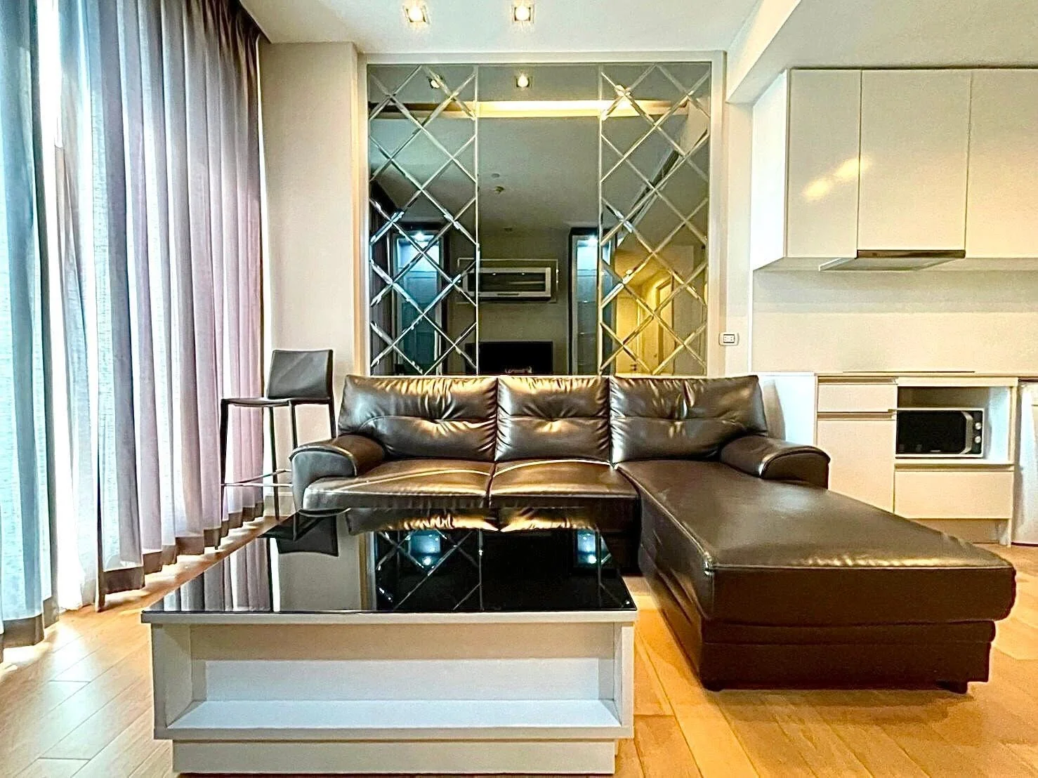 2 Bedroom condo in Equinox Phahol Vibha