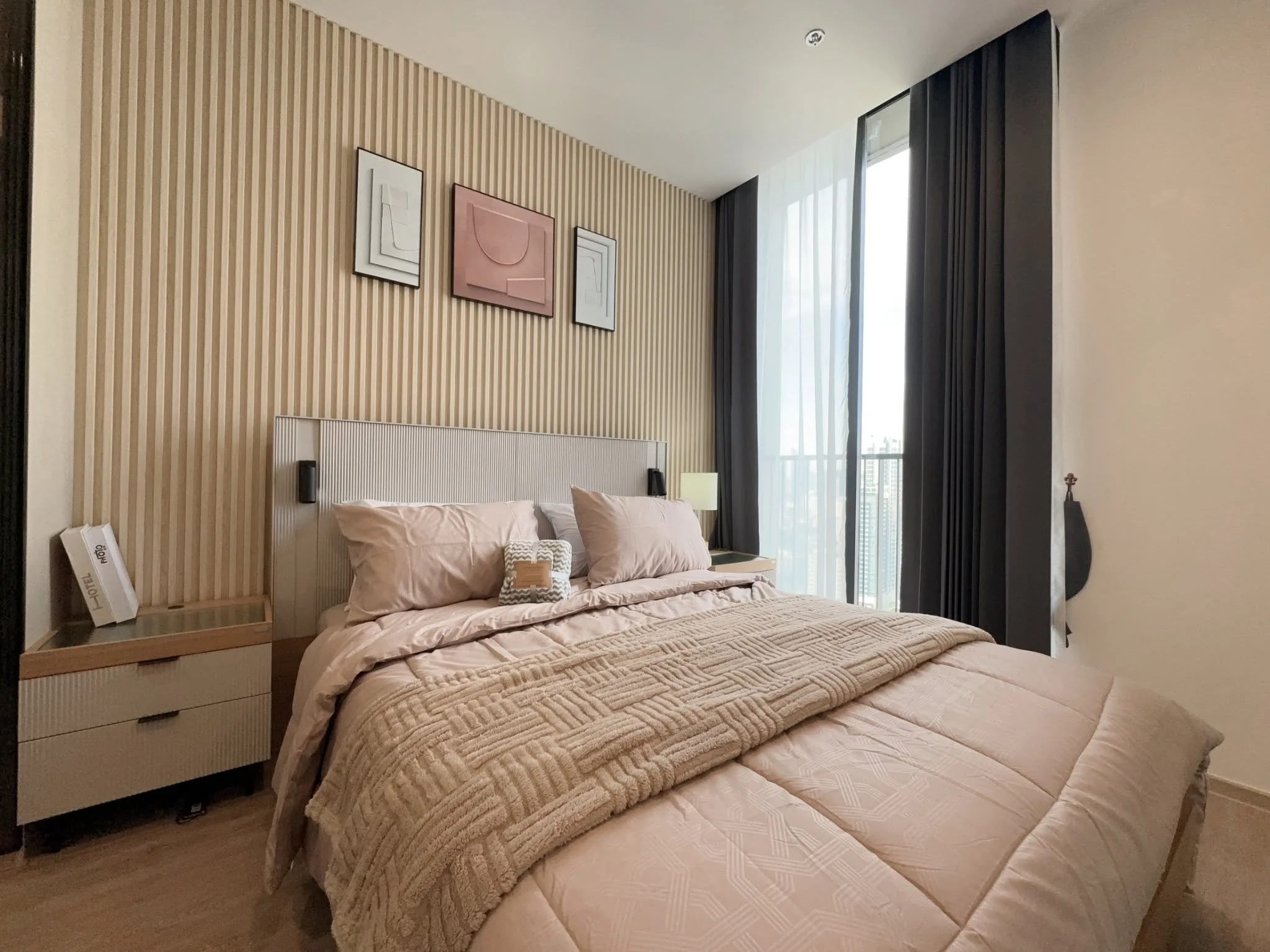 1 Bedroom condo in Noble State 39