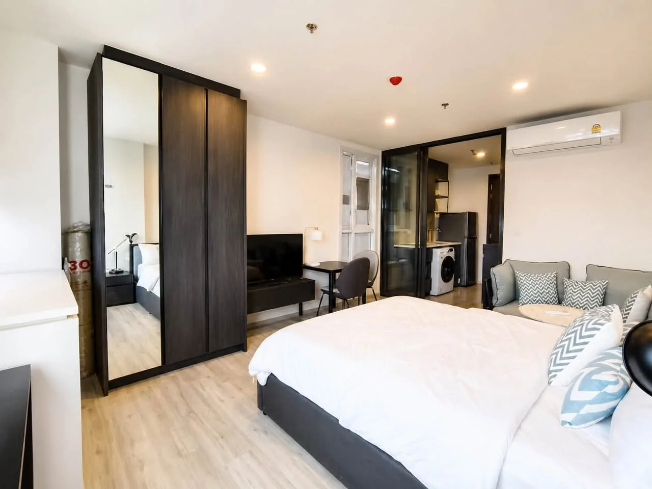 Studio condo in XT Huaikhwang