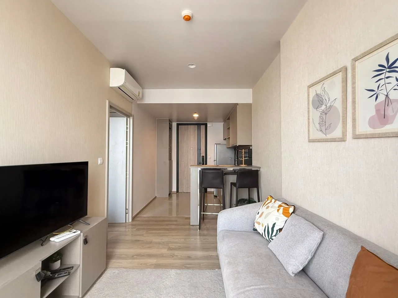 1 Bedroom condo in Oka Haus Sukhumvit 36