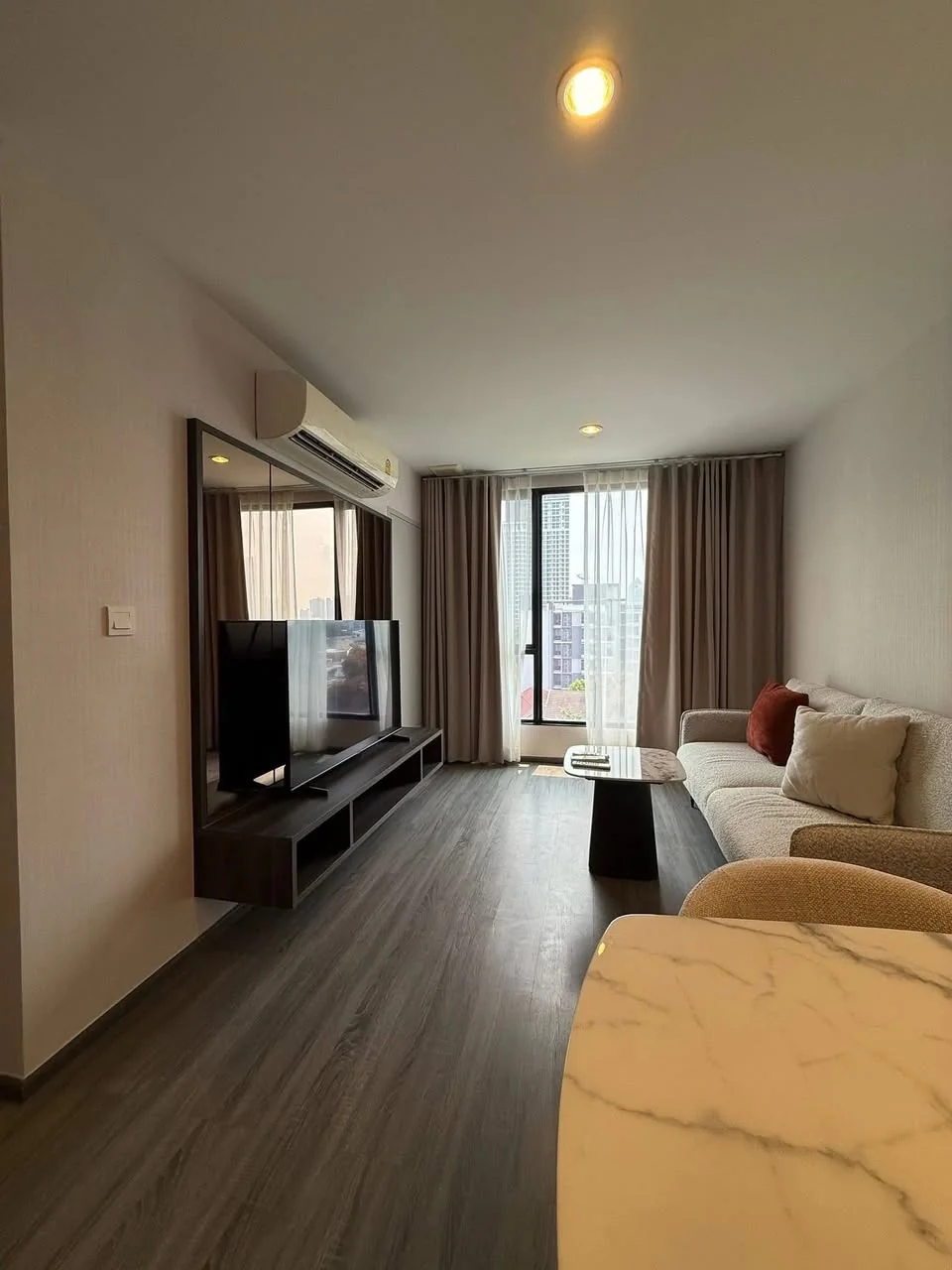 2 Bedroom condo in IDEO Mobi Sukhumvit 40