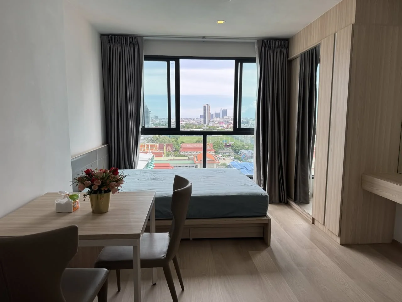 Studio condo in IDEO O2 Bangna