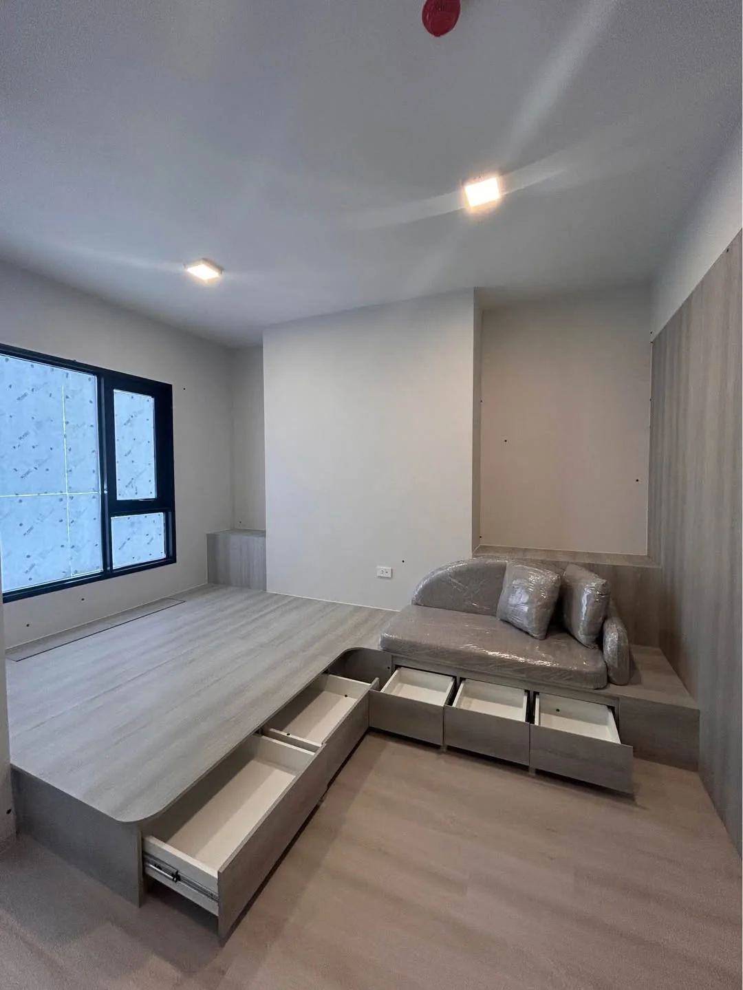 Studio condo in COBE Ratchada-Rama 9