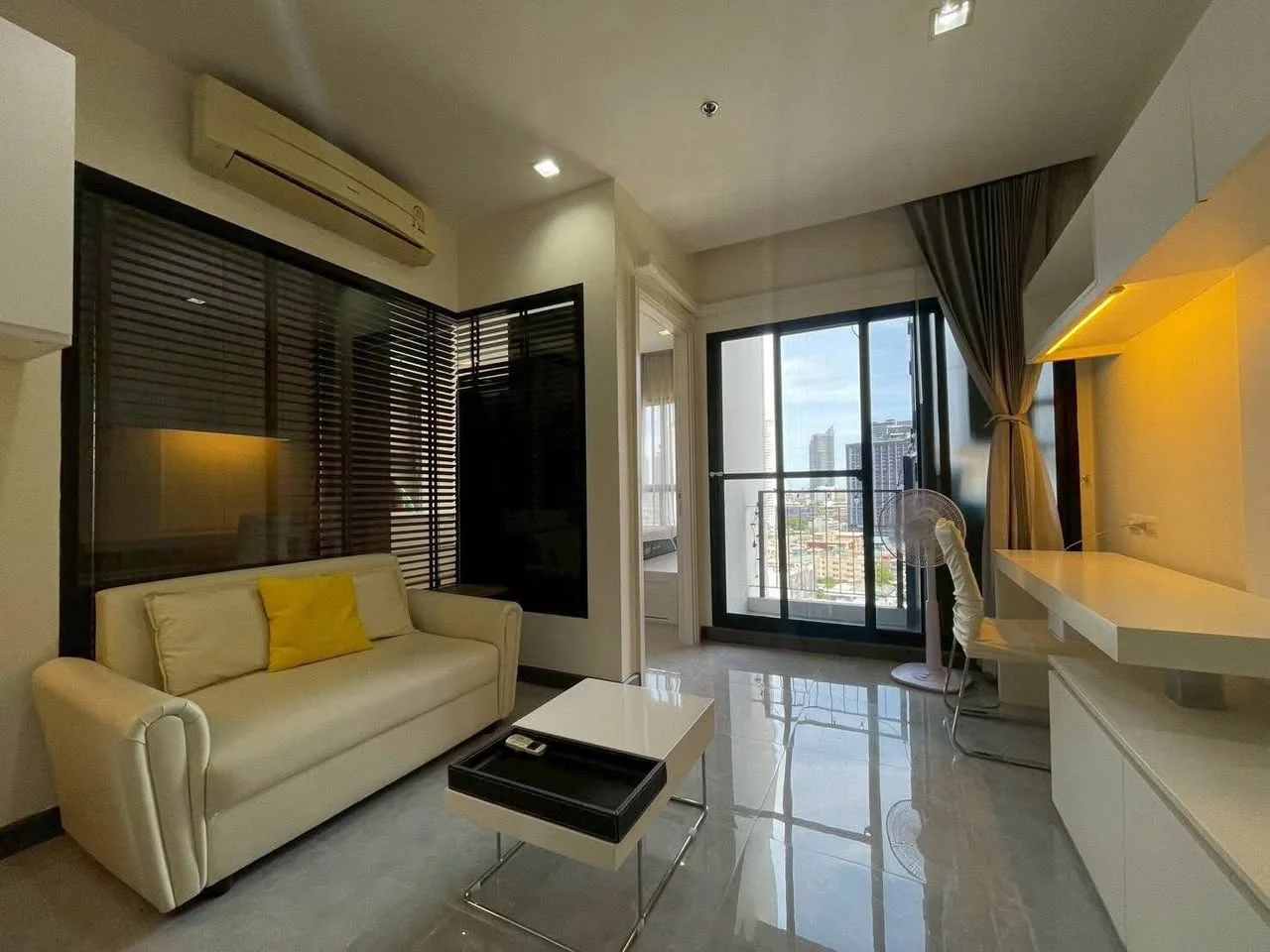 1 Bedroom condo in Urbano Absolute Sathon-Taksin