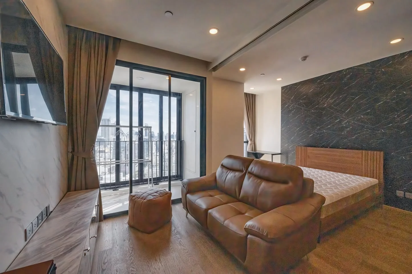 1 Bedroom condo in ASHTON Chula-Silom