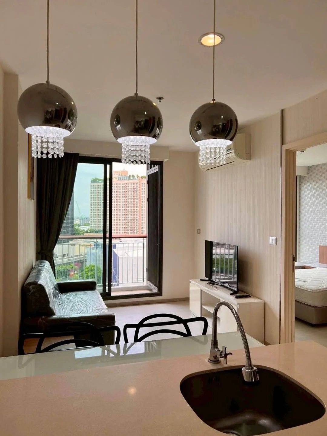 1 Bedroom condo in Rhythm Sukhumvit 42