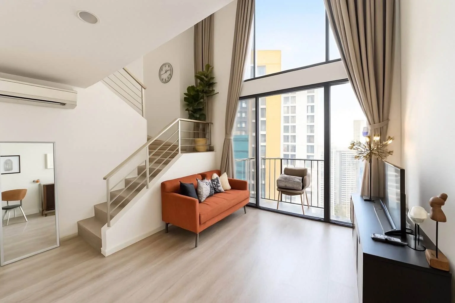 1 Bedroom condo in IDEO Mobi Asoke