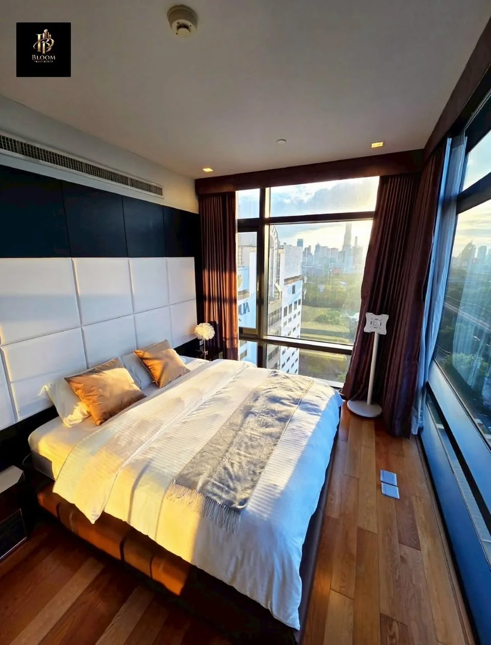 2 Bedroom condo in Circle Living Prototype