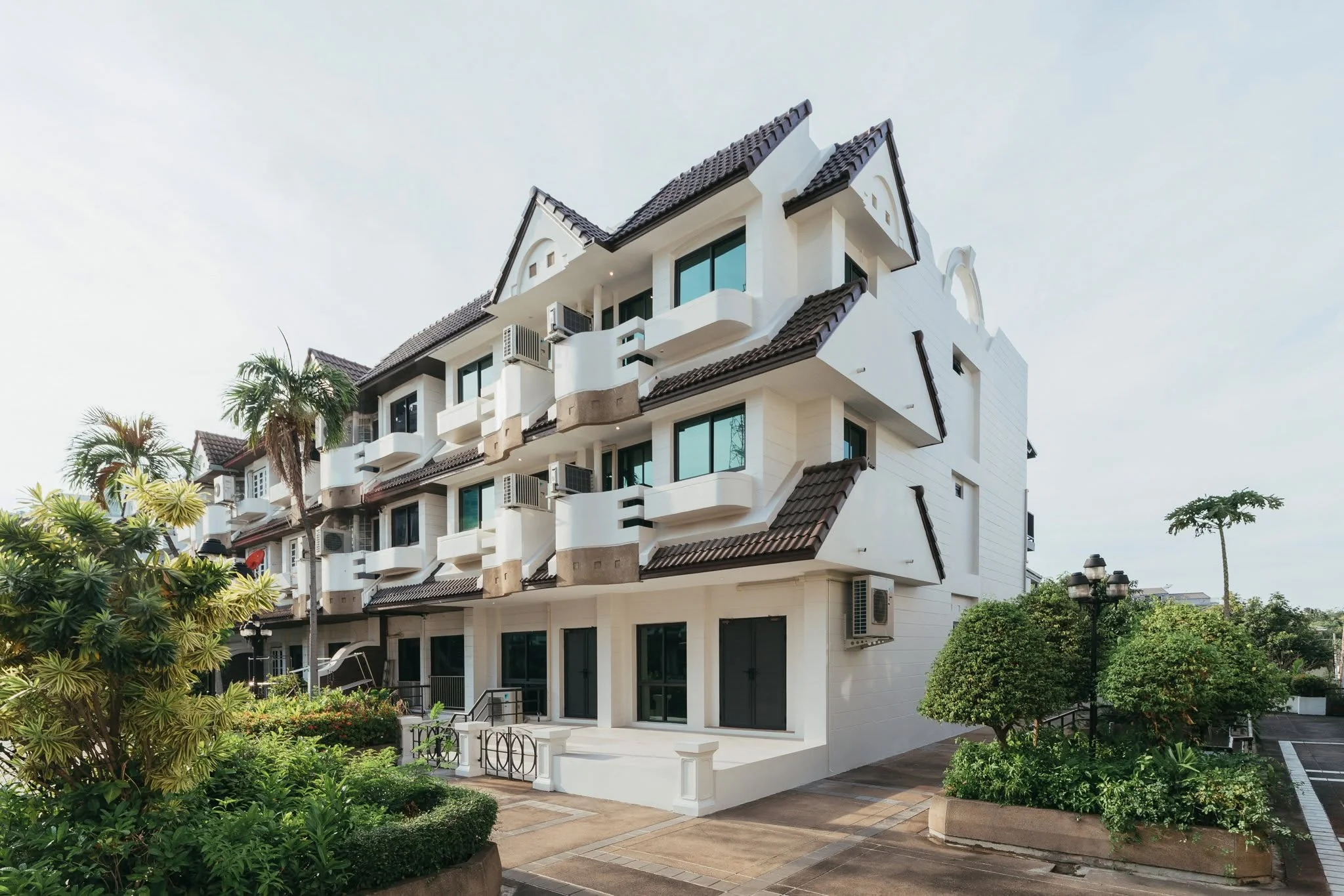 4 Bedroom condo in Regent 71 Place