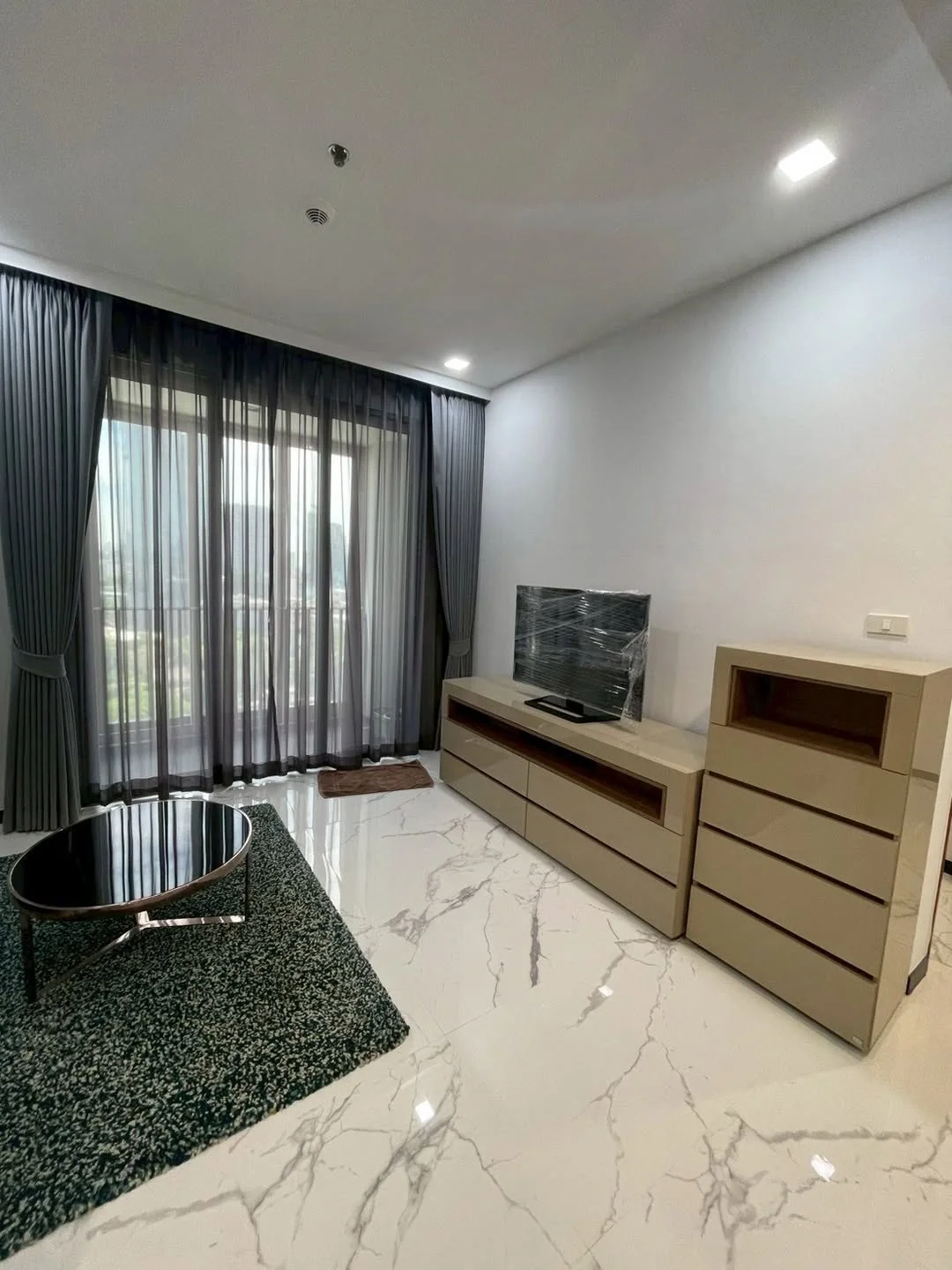 2 Bedroom condo in ASHTON Morph 38
