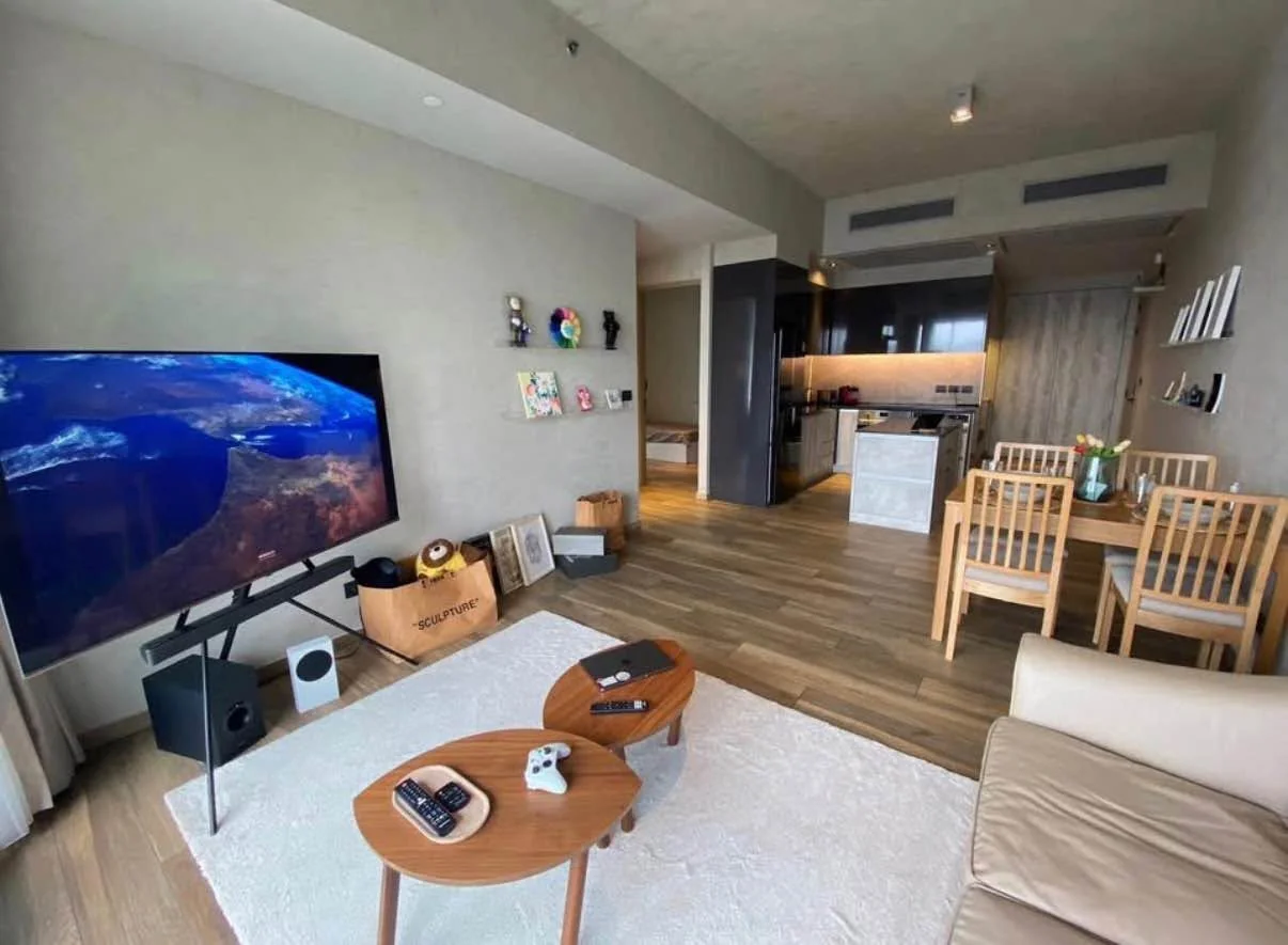 2 Bedroom condo in The Lofts Asoke