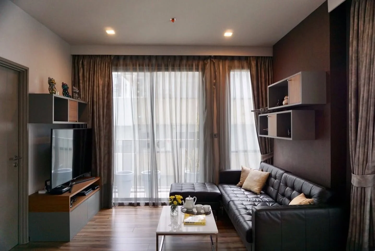 1 Bedroom condo in CEIL by Sansiri