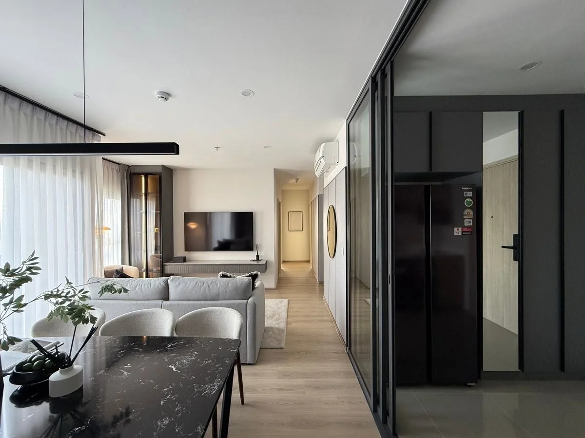 2 Bedroom condo in Life Rama 4-Asoke