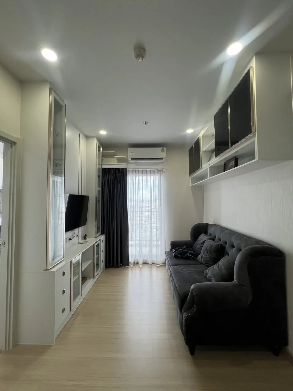 2 Bedroom condo in Supalai Loft Prajadhipok-Wongwian Yai