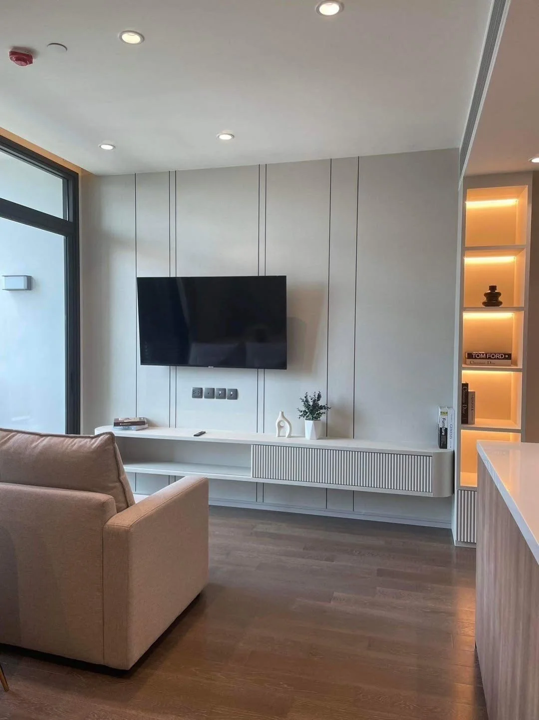2 Bedroom condo in MUNIQ Sukhumvit 23