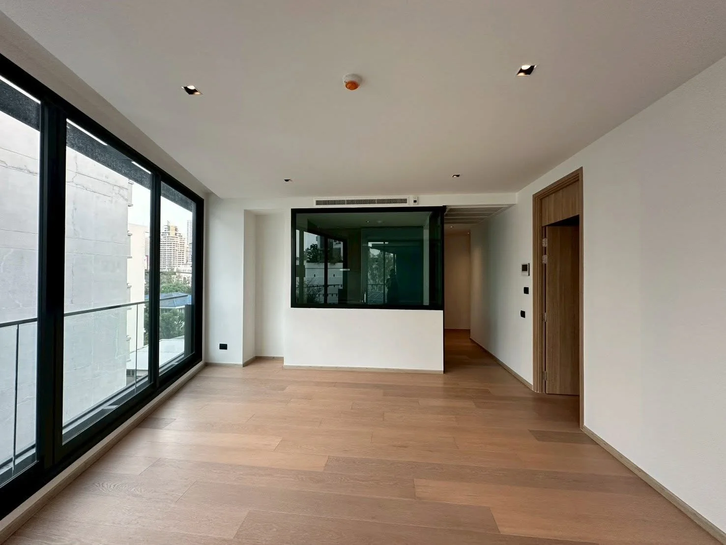 2 Bedroom condo in Chalermnit Art De Maison