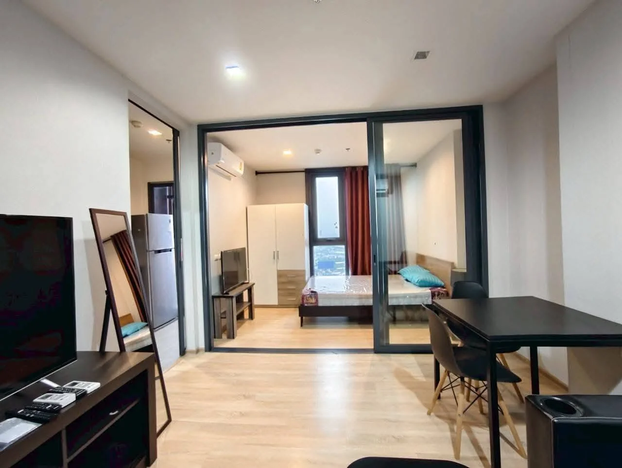 1 Bedroom condo in The Base Garden Rama 9