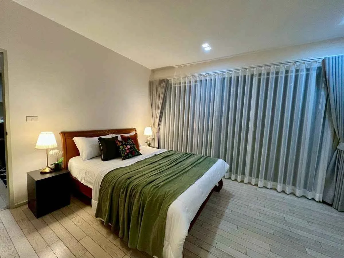 2 Bedroom condo in Noble Solo