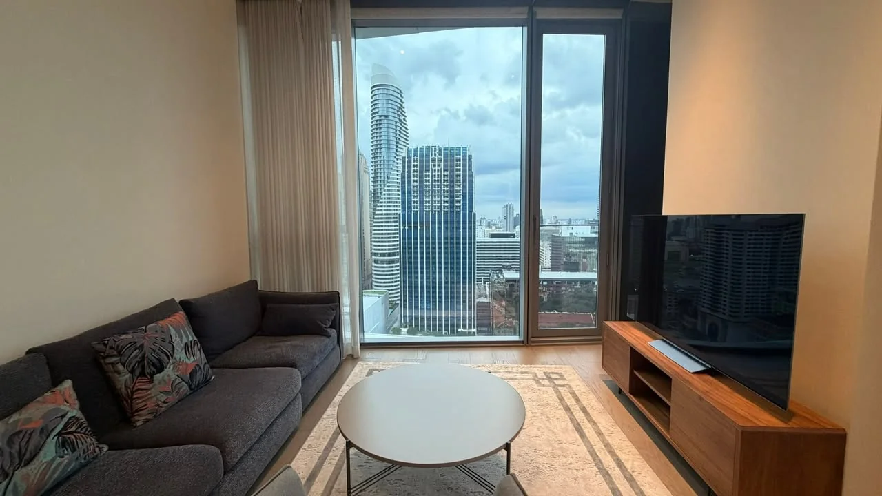 1 Bedroom condo in Scope Langsuan