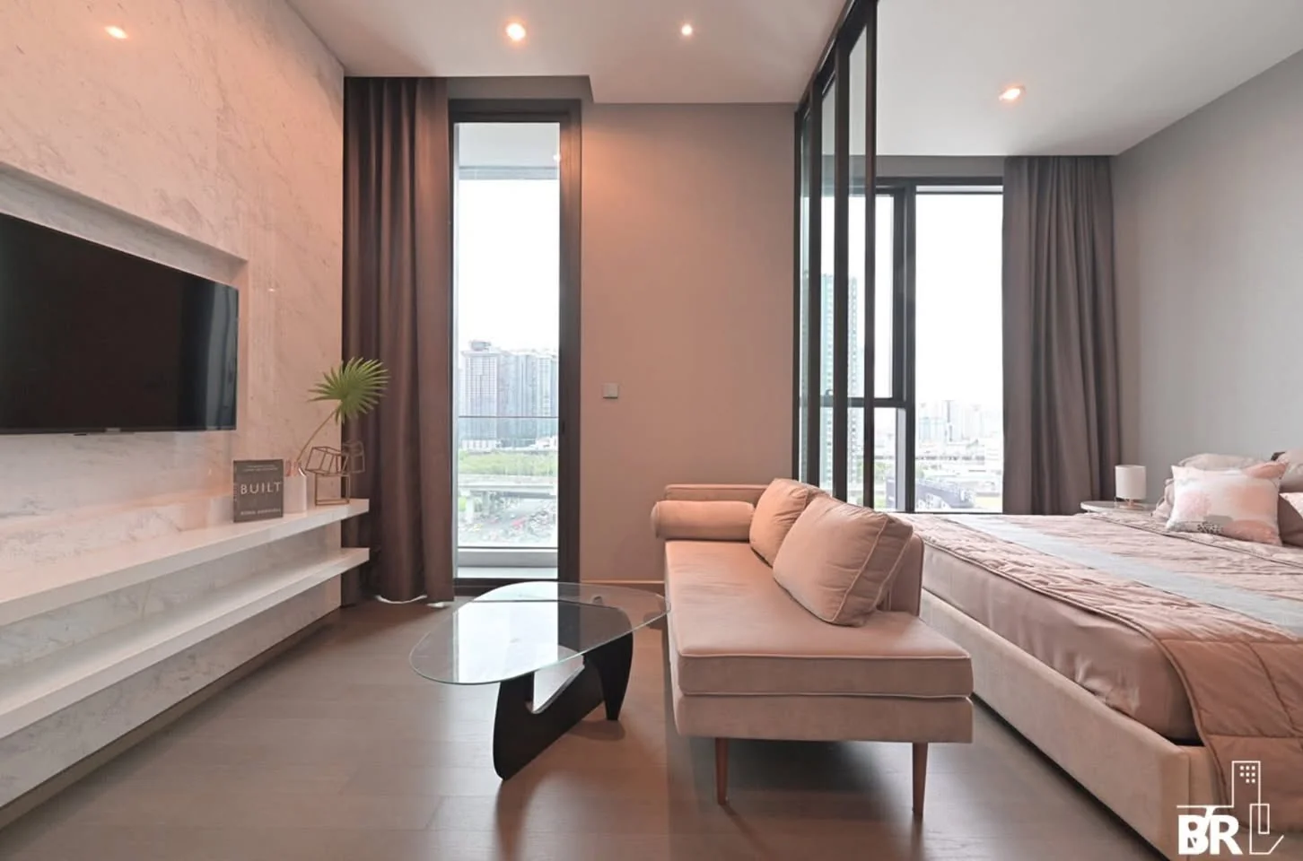 1 Bedroom condo in The Esse at Singha Complex