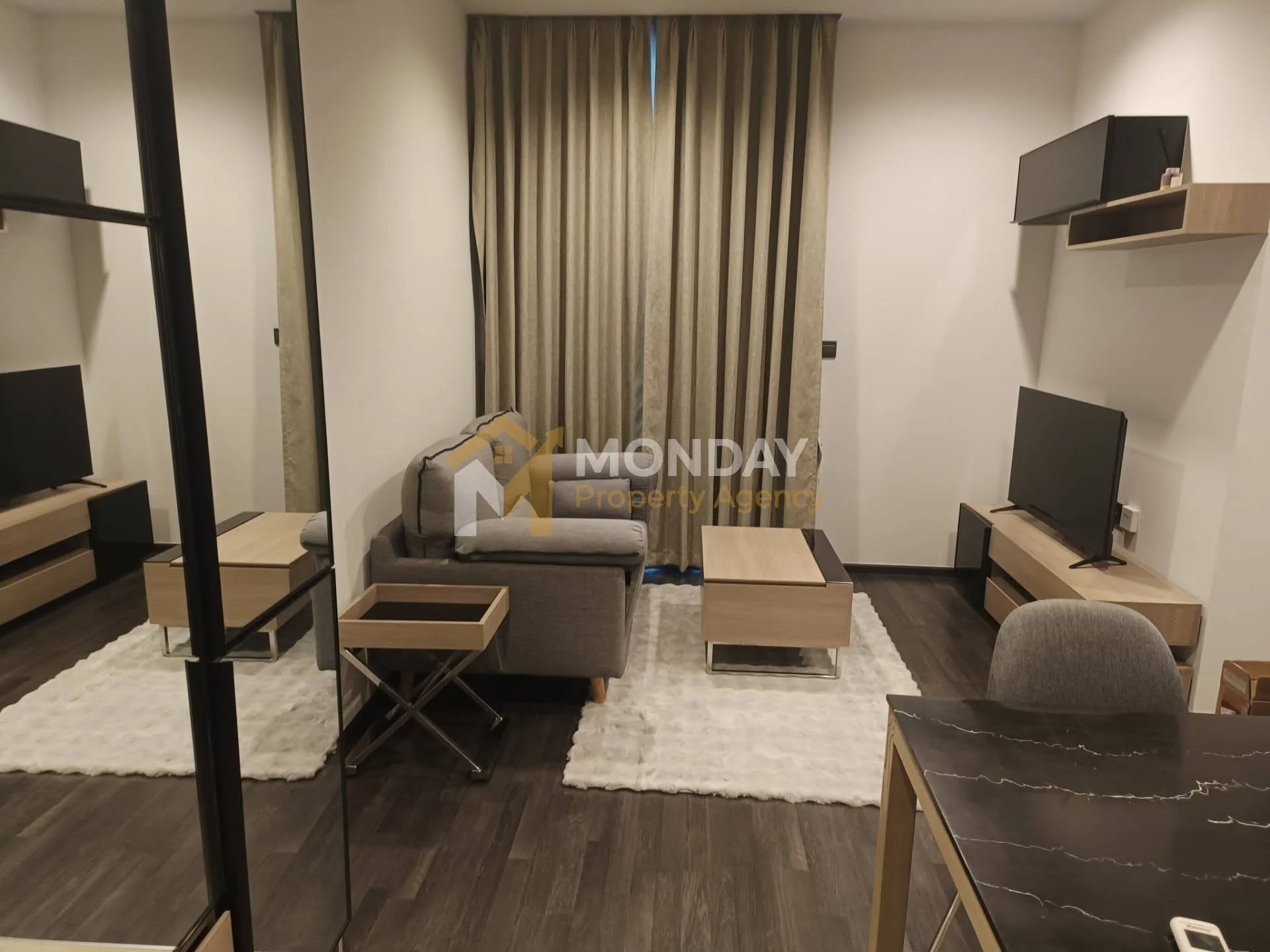 2 Bedroom condo in The Line Asoke-Ratchada