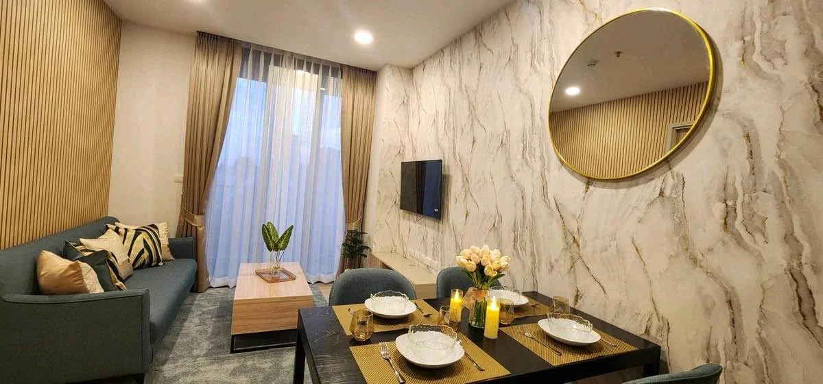 2 Bedroom condo in XT Phayathai