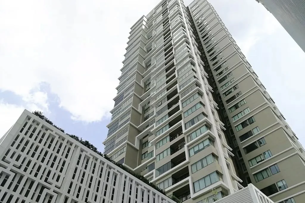 1 Bedroom condo in The Emporio Place