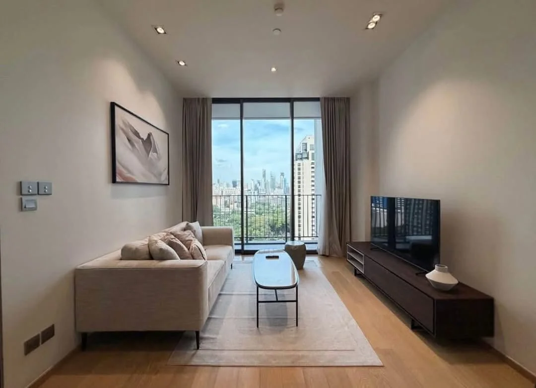 1 Bedroom condo in 28 Chidlom