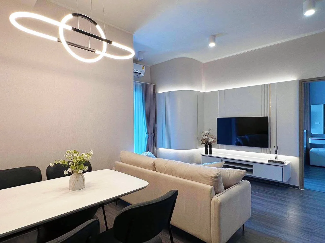 2 Bedroom condo in IDEO Sukhumvit Rama 4