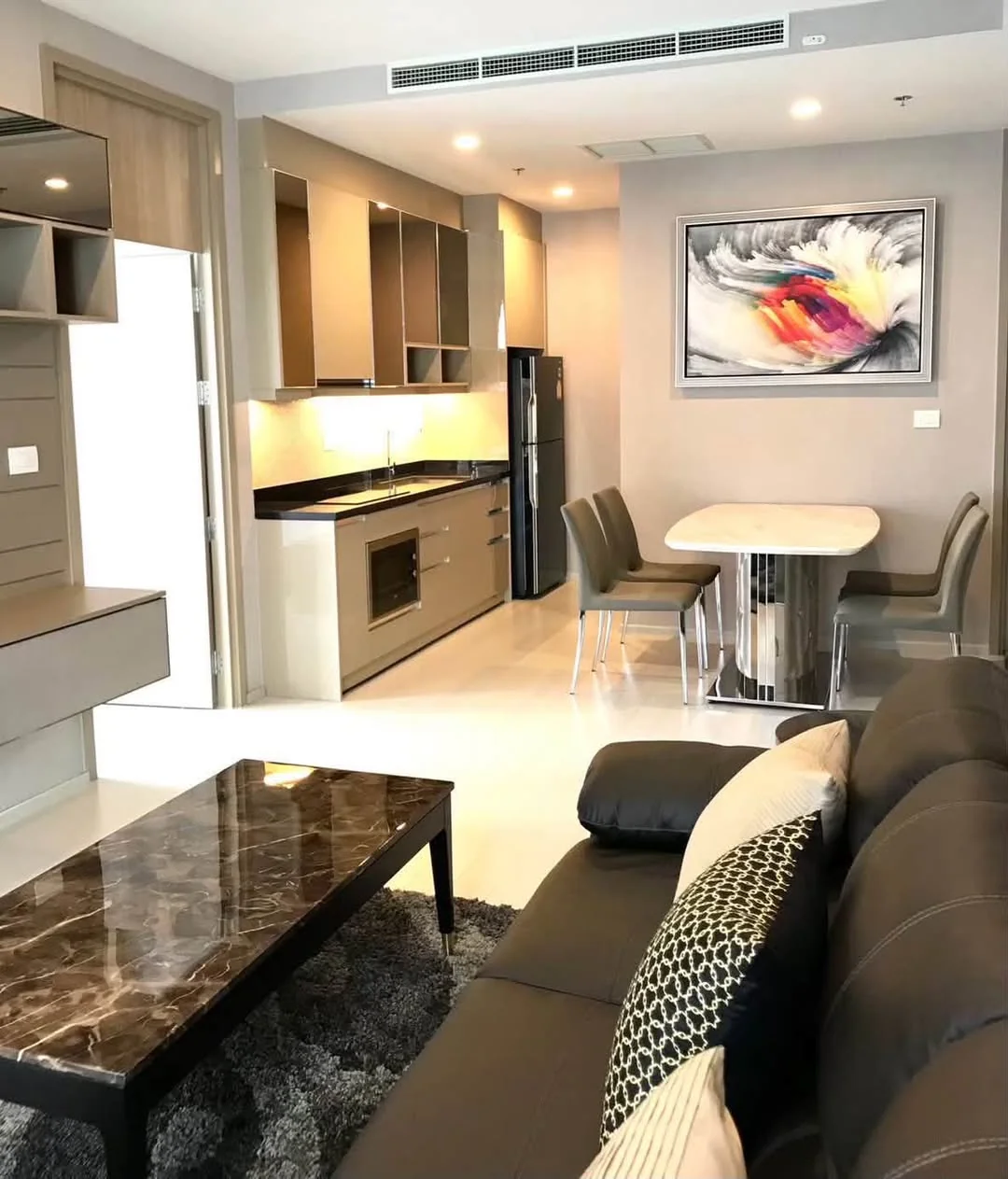 2 Bedroom condo in Noble Ploenchit