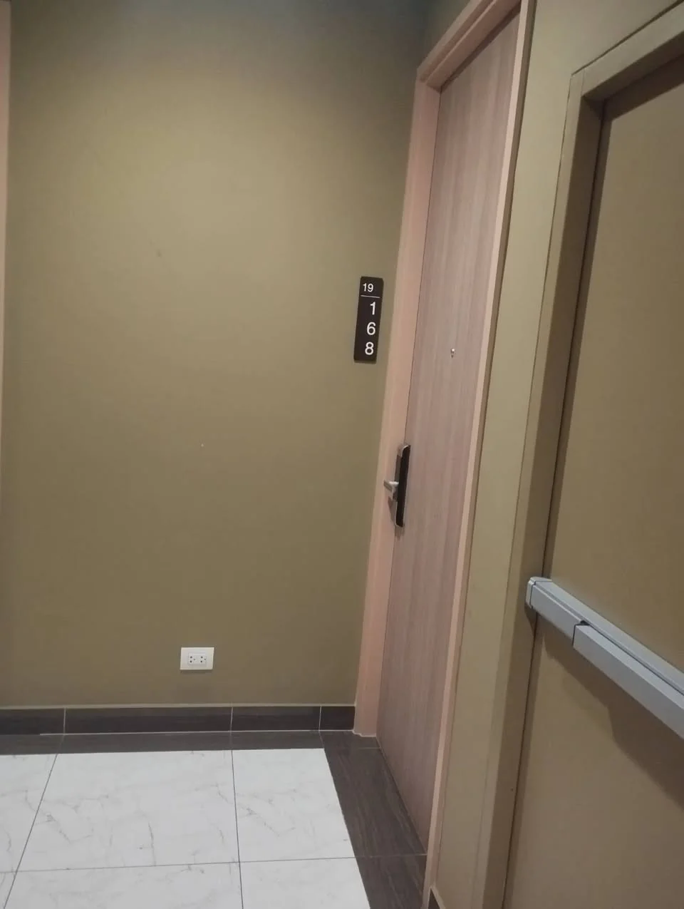 Studio condo in Noble BE33