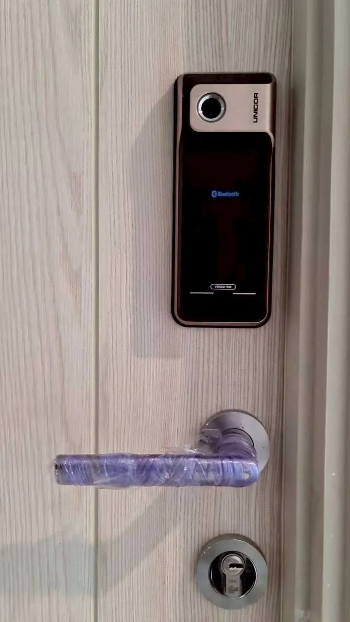 1 Bedroom condo in Life One Wireless