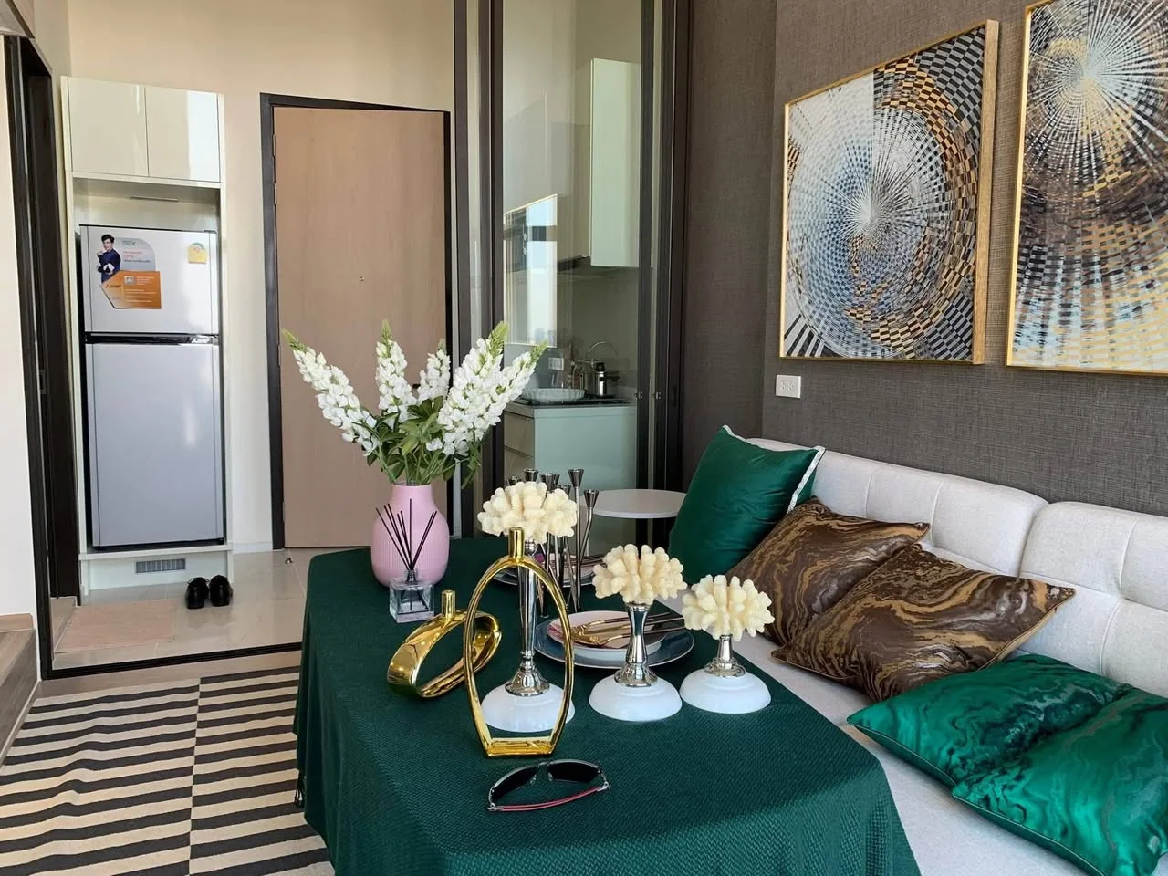 1 Bedroom condo in Chewathai Residence Asoke