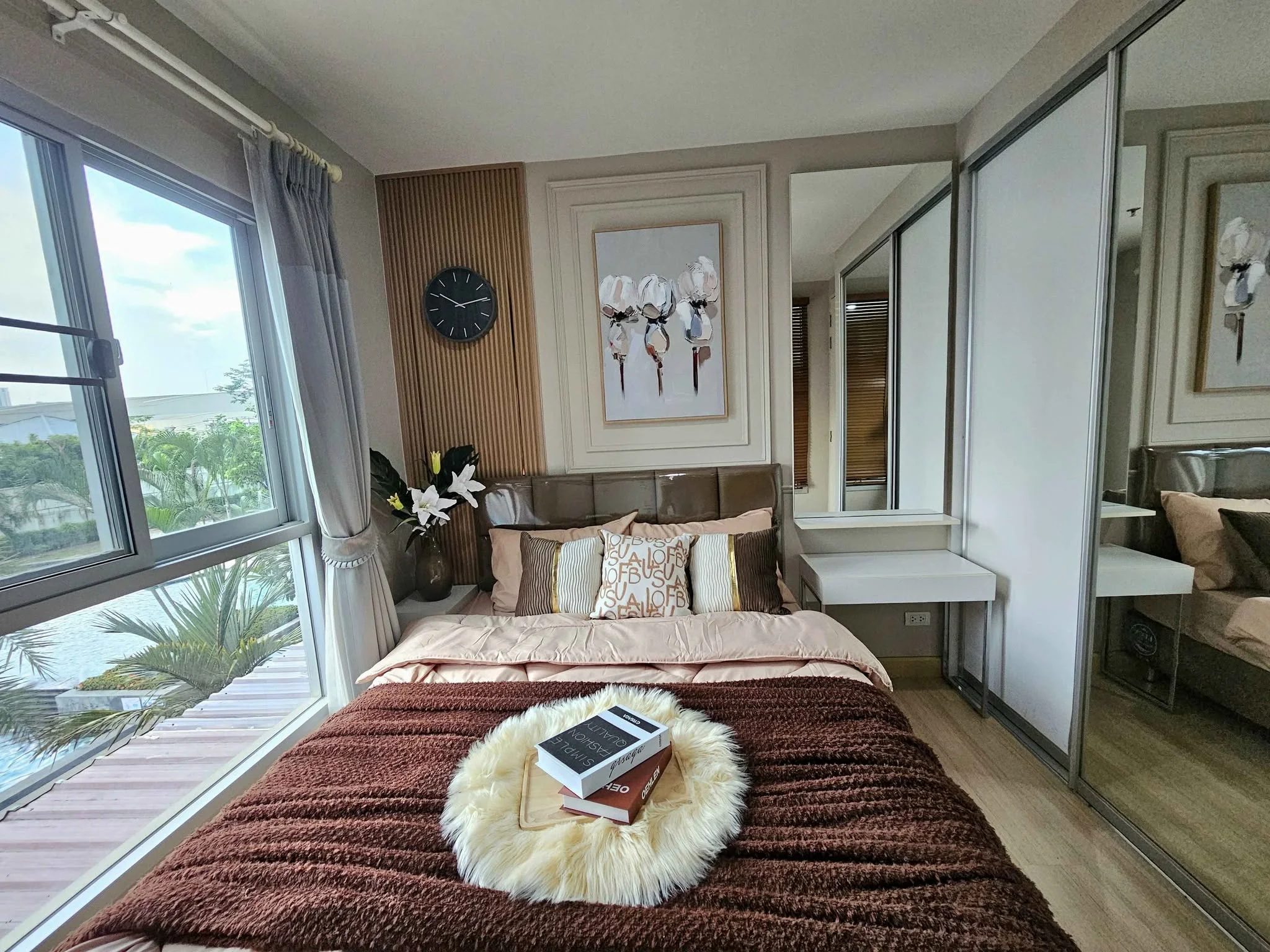 1 Bedroom condo in The Parkland Srinakarin Lakeside