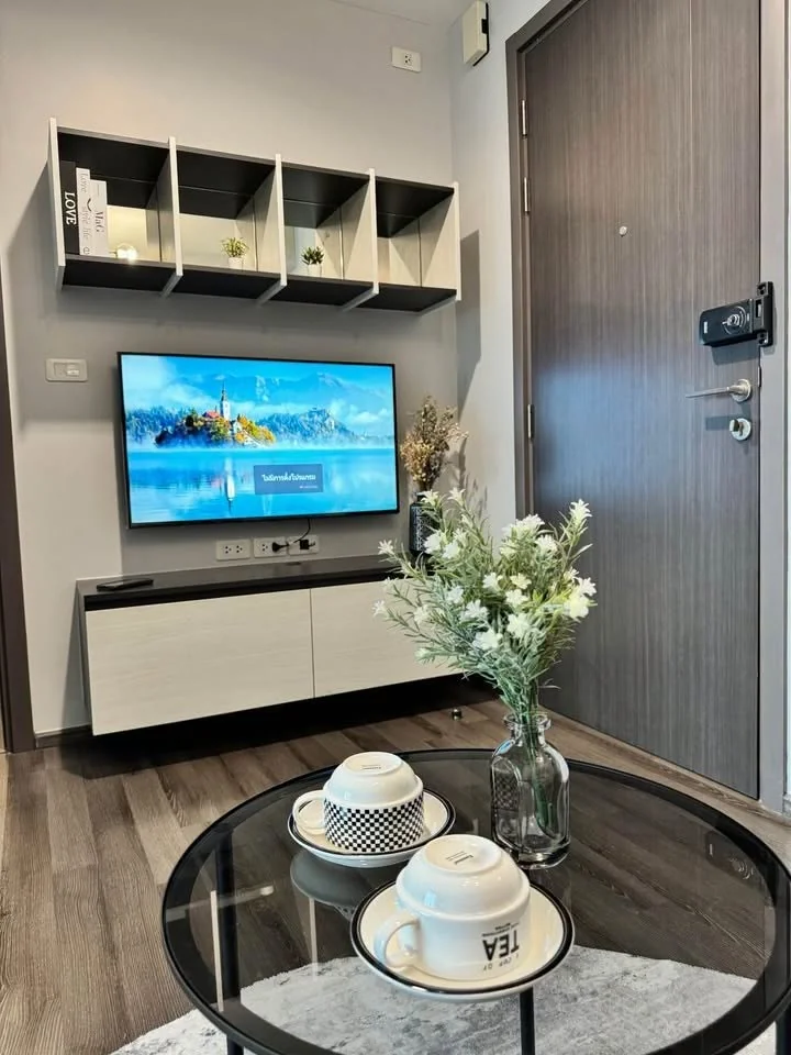 1 Bedroom condo in The Base Park East Sukhumvit 77