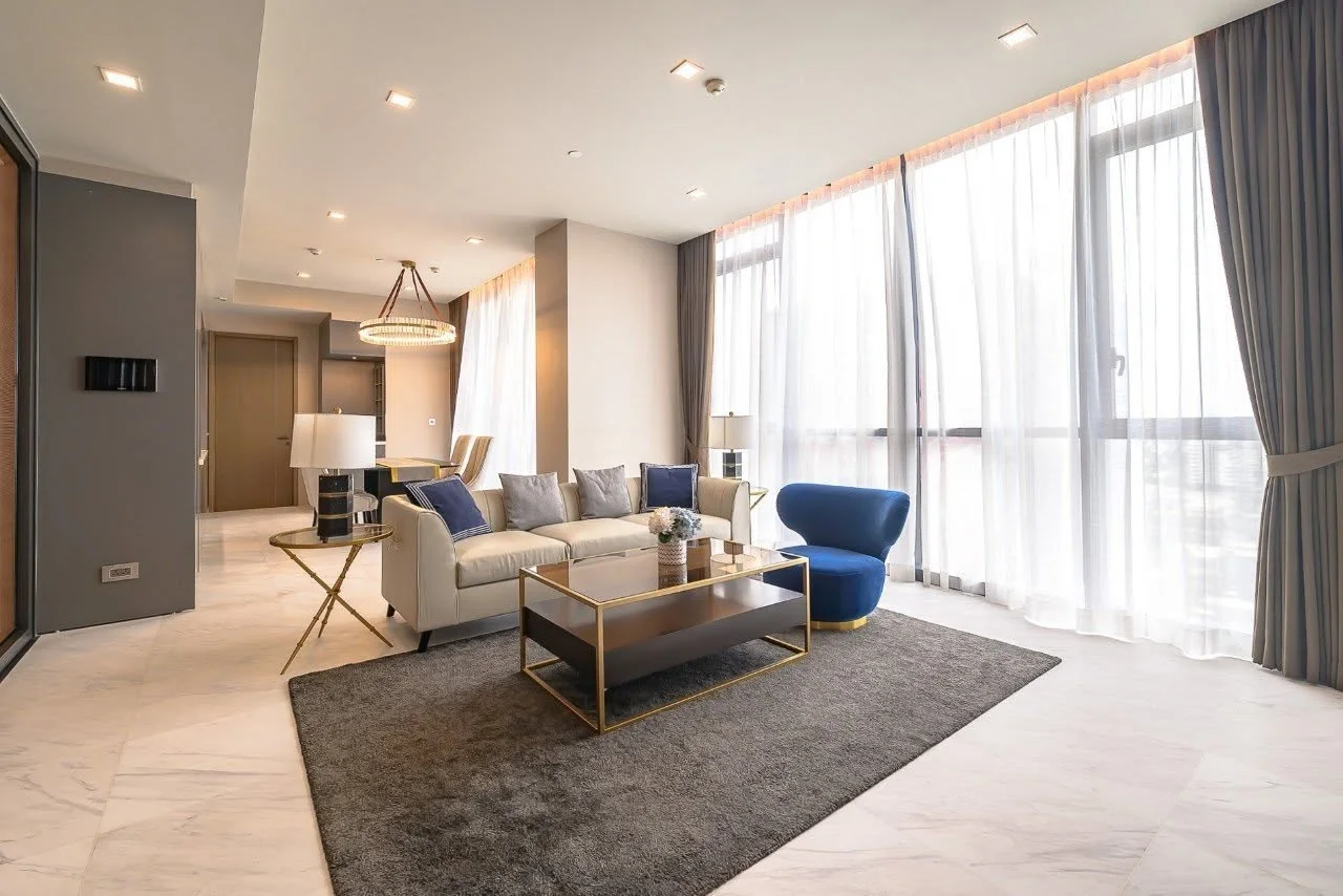 2 Bedroom condo in The Monument Thonglor