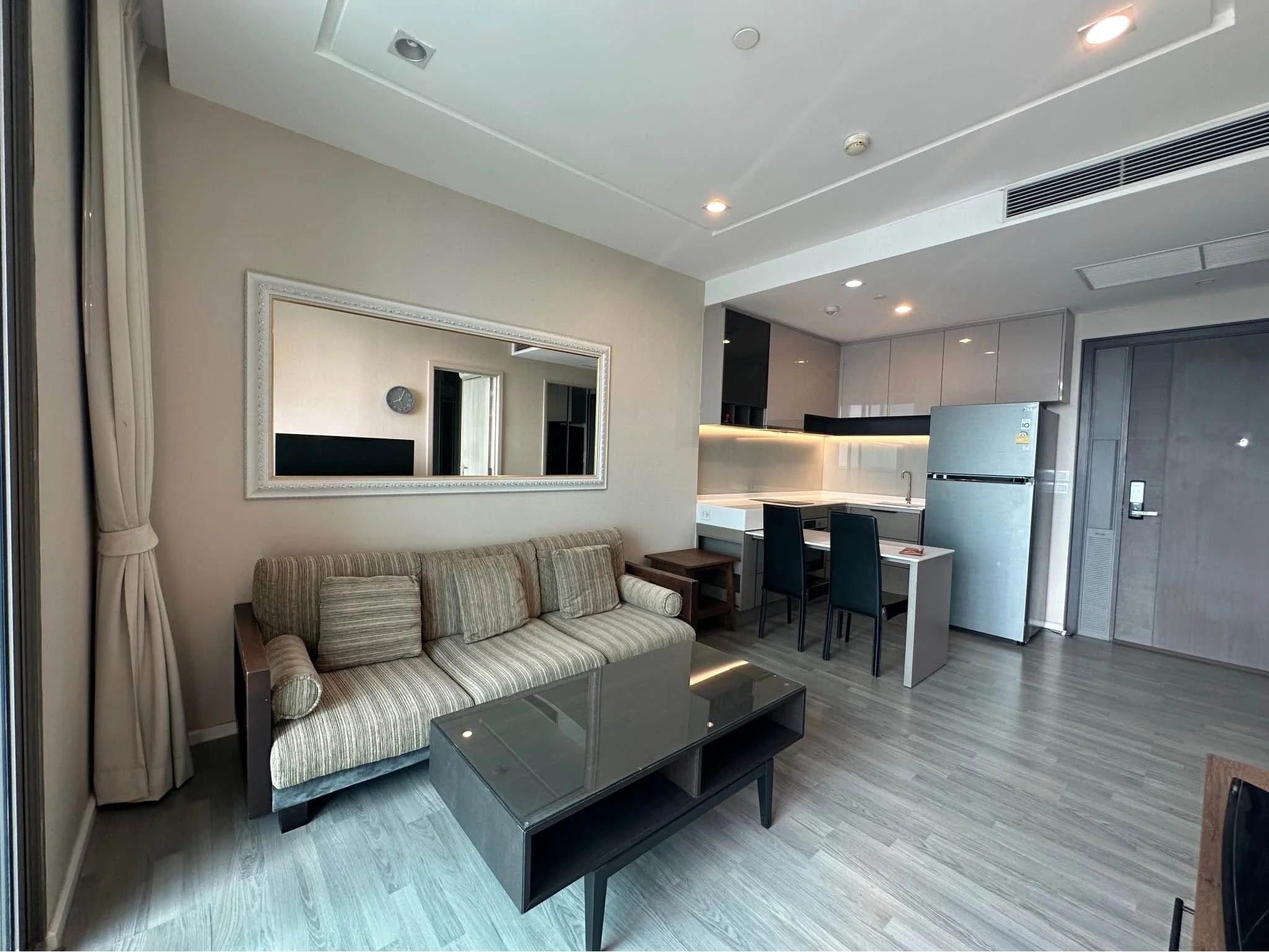 1 Bedroom condo in 333 Riverside