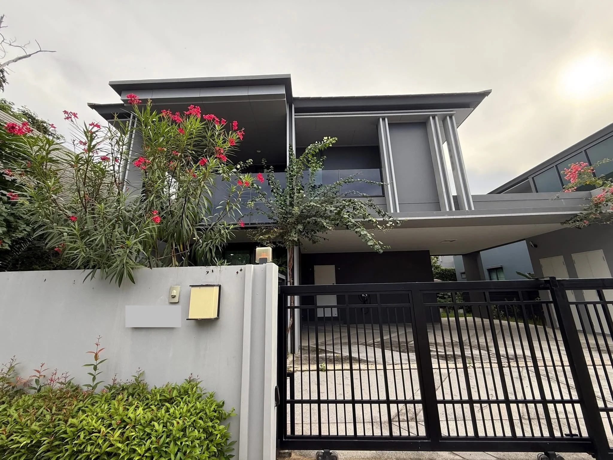 4 Bedroom condo in Setthasiri-Krungthep Kreetha 2