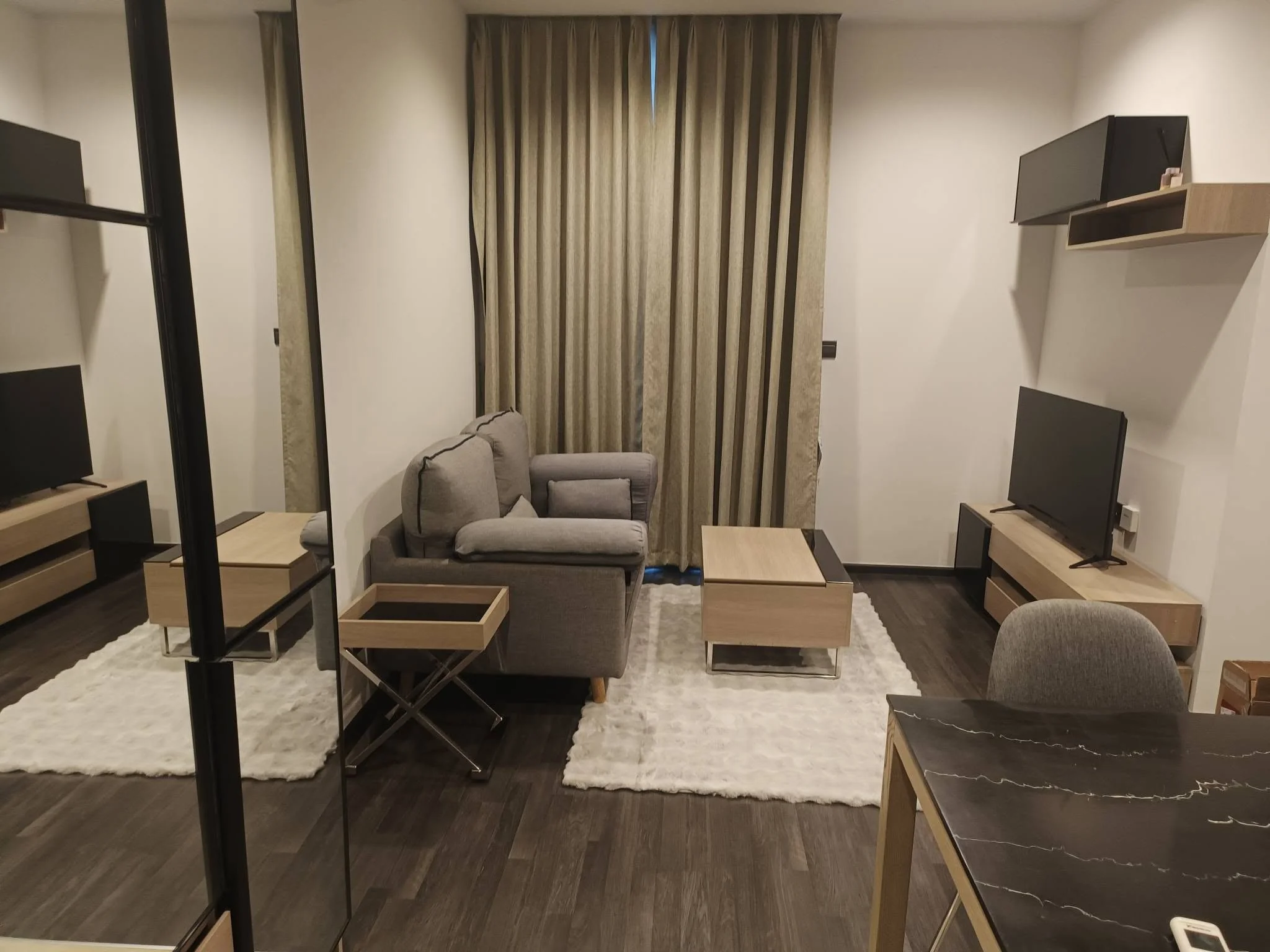 2 Bedroom condo in The Line Asoke-Ratchada
