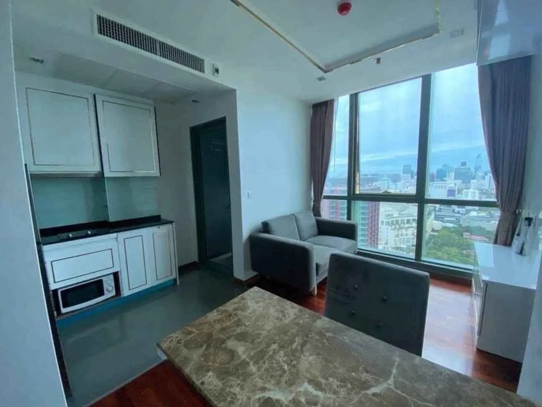 1 Bedroom condo in Wish Signature Midtown Siam