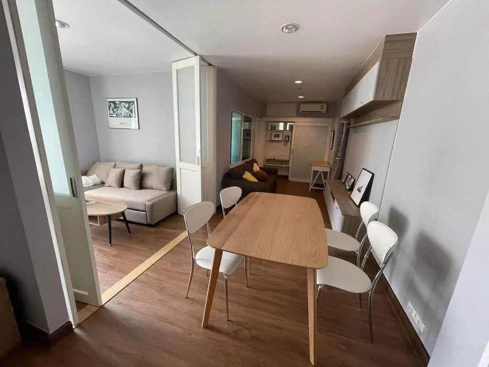 2 Bedroom condo in Life @ Sukhumvit 65