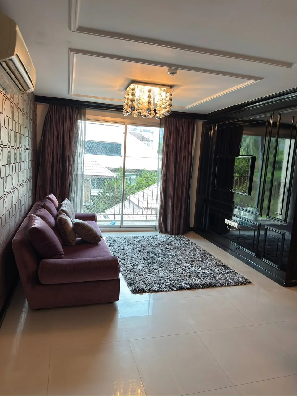 2 Bedroom condo in The Clover Thonglor Residence
