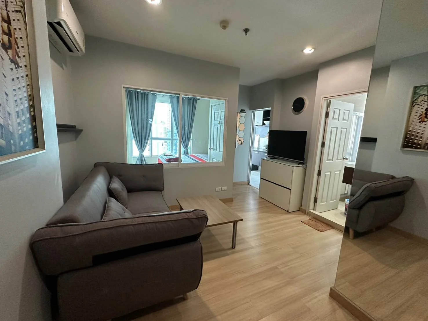 1 Bedroom condo in Life @ Sathorn 10