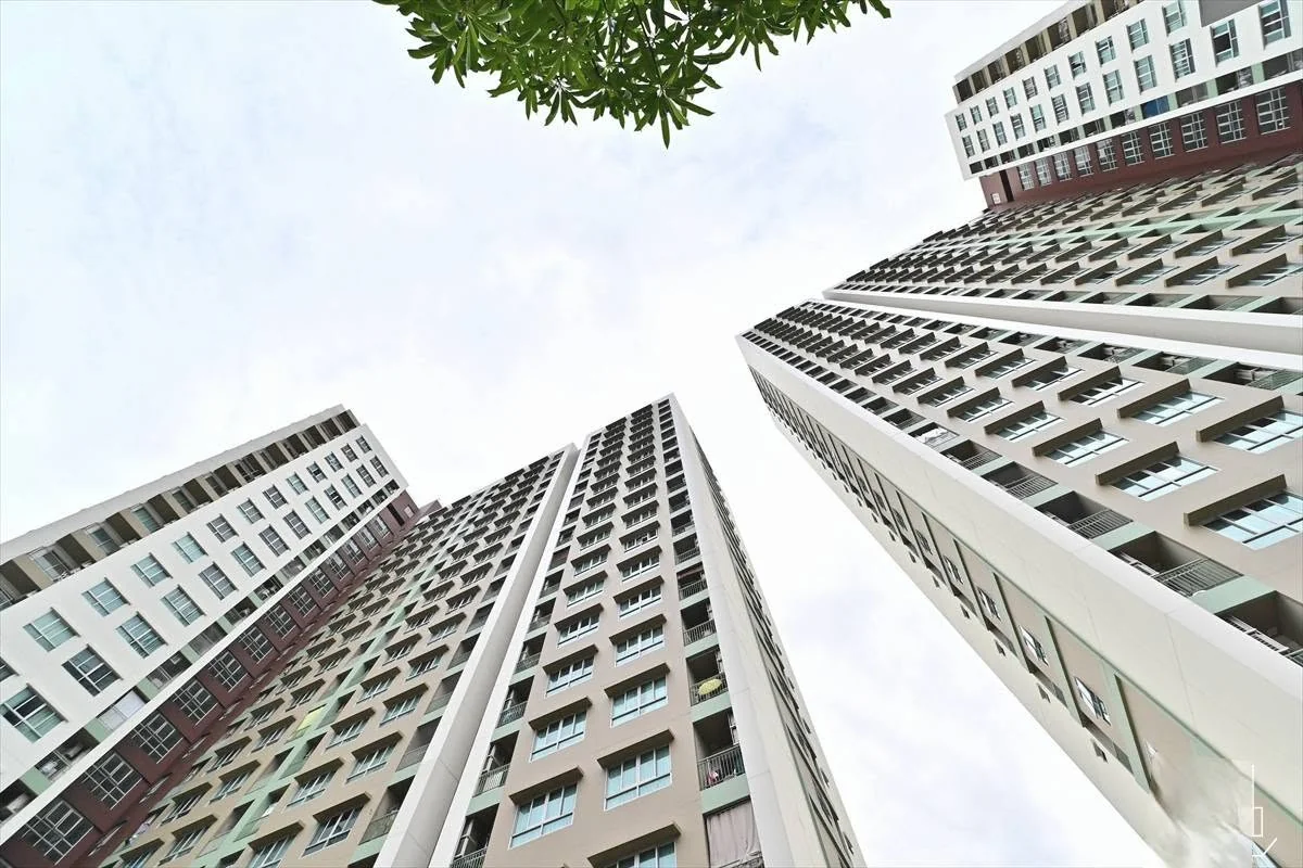 2 Bedroom condo in Lumpini Place Rama 9-Ratchada